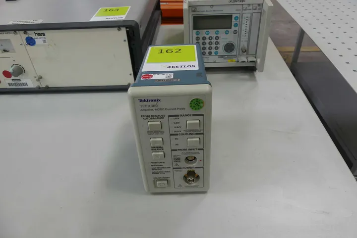 Tektronix Stromzangenverstärker Typ: TCPA300